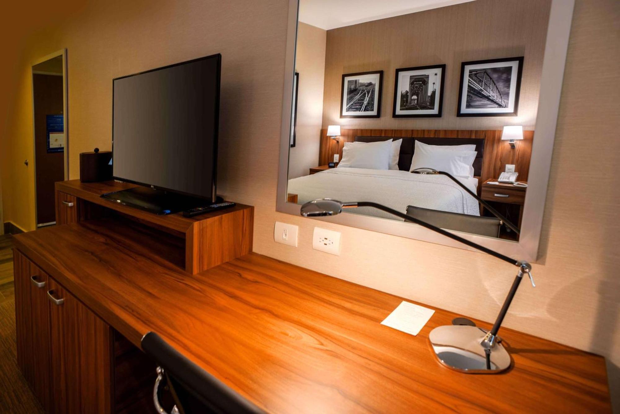 Hampton Inn Piedras Negras Luaran gambar